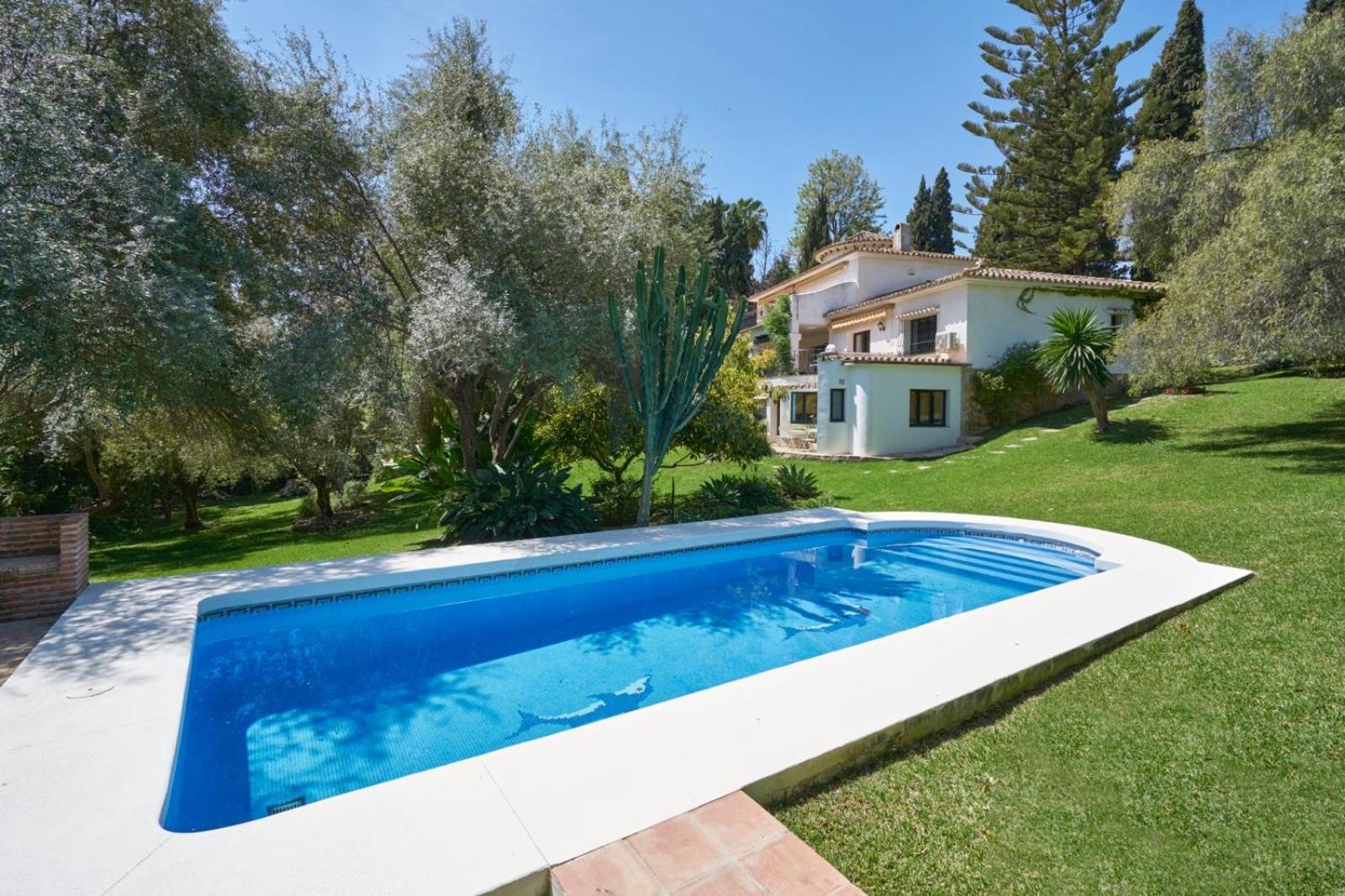 Villa Dos Palomas On The Golden Mile In Marbella Luaran gambar